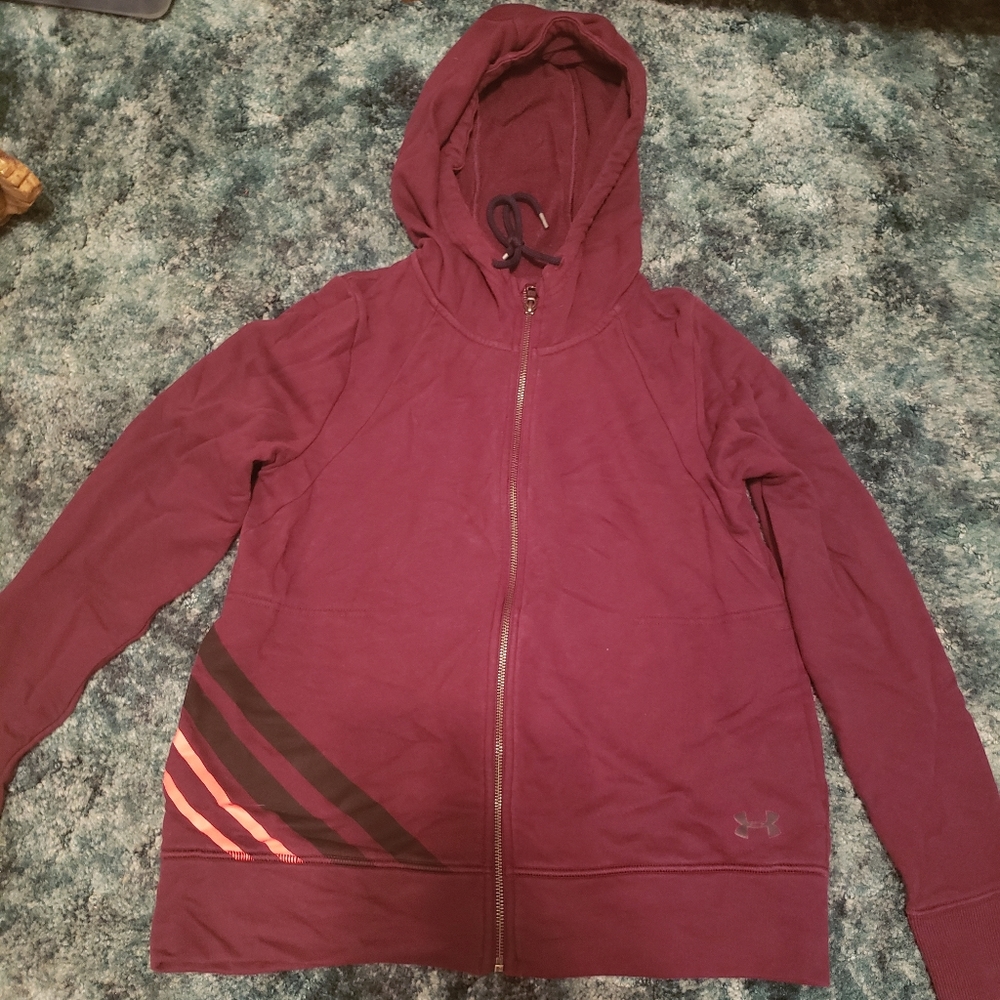 Under Armour sweatshirt